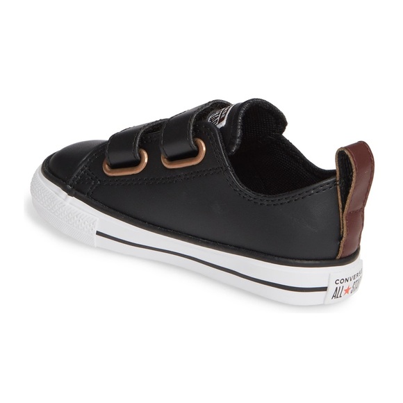 Converse Chuck Taylor All Star 2V Sneakers {Blk/Brn} 4 - Picture 2 of 10